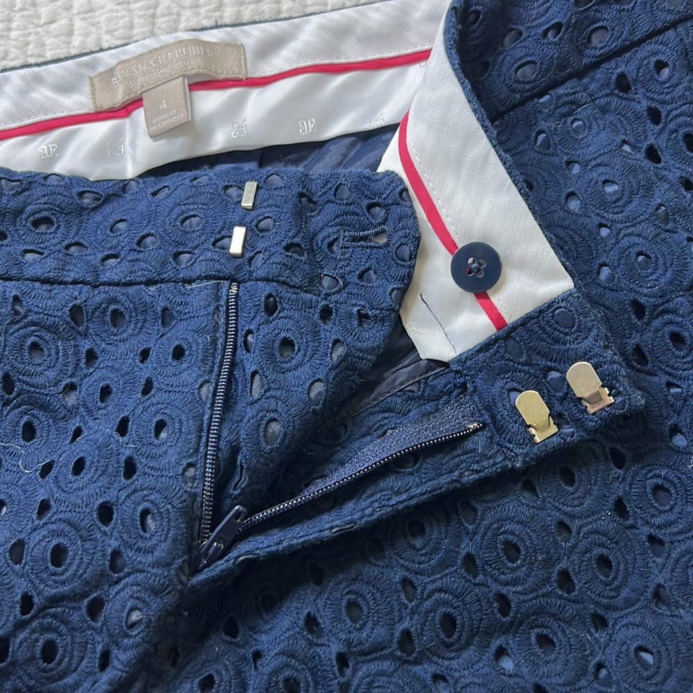 ⭐️Banana Republic preppy Navy eyelet lace Hampton pant dress pants size 4 - Picture 4 of 9